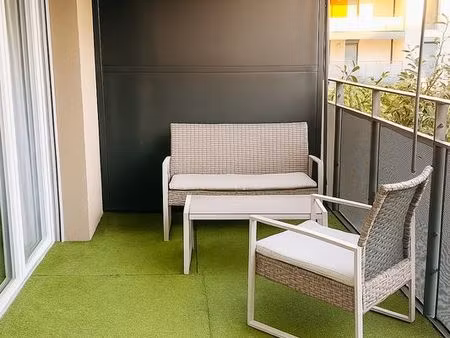 t3 meublé 60m² avec balcon  parking – carré de soie