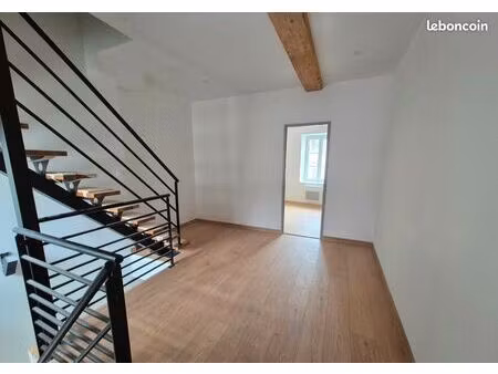 maison de village entièrement rénovée