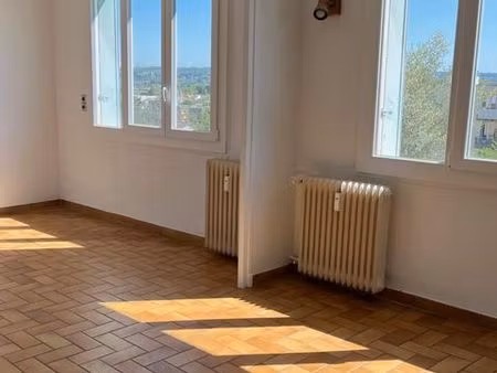 appartement 4 pièces 75 m²