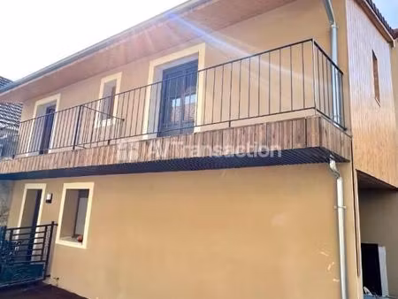 immeuble 12 pièces 235 m²