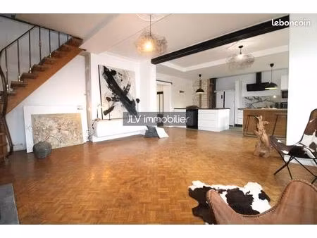 immeuble 7 pièces 175 m²