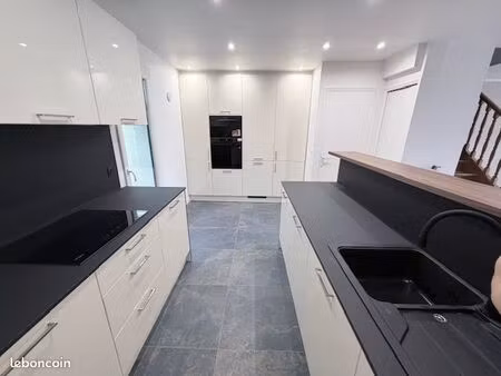 rare – maison renove à neuve 93m² (76m² carrez) – 3 ch + parking – 3 min gare – dpe c