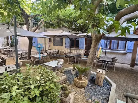 vente locaux professionnels 160 m² à vergèze (30310)  188 000 €