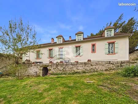 longère 7 pièces 240 m²