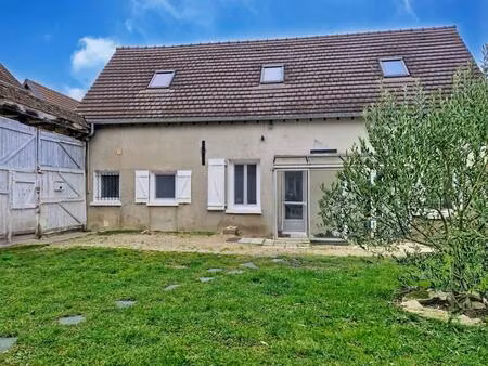 proche magny  village avec commoditées et école sur place