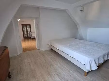 location appartement 4 pièces meublé à écommoy (72220) : à louer 4 pièces meublé / 46m² éc