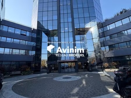 bureaux 1099 m² suresnes