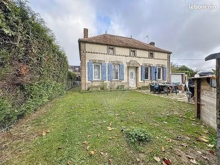maison 5 pièces 140 m²