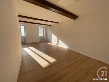 appartement 3 pièces 65 m²