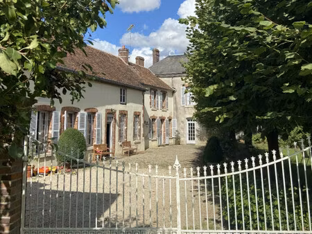 vente maison de maître chuelles  314m² 12 pièces 385 000€ avec piscine