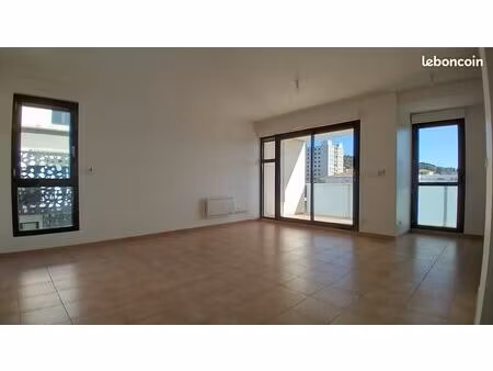 t3 portes marines 67 30 m² - 2 places de stationnement