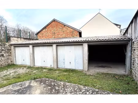 location stationnement  16.5 m² t- à alençon  52 €