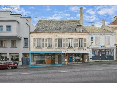 local professionnel d'une surface de 58 m2 à louer à givet