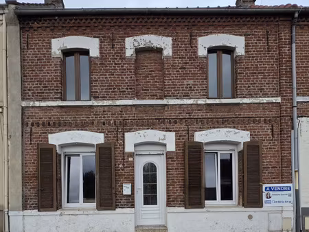 maison  6 pièce(s)  3 chambre(s)  96 m²
