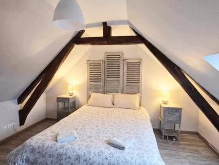 maison  16 pièce(s)  11 chambre(s)  295 m²