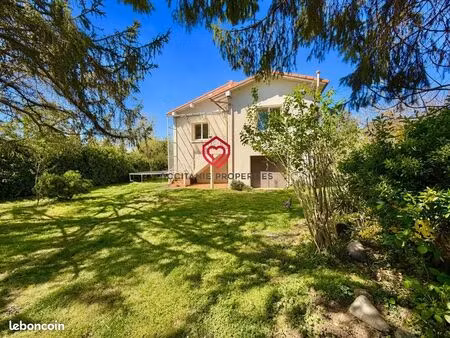 maison 7 pièces 165 m²