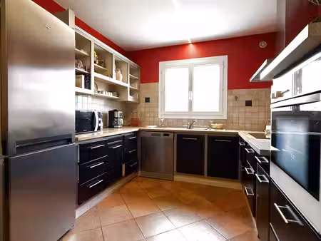 maison de village  6 pièce(s)  5 chambre(s)  160 m²