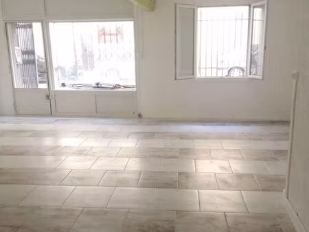 local de 3 bureaux – profession liberale 75m² + sous-sol 30m²