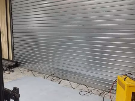 local d'activité entrepôt