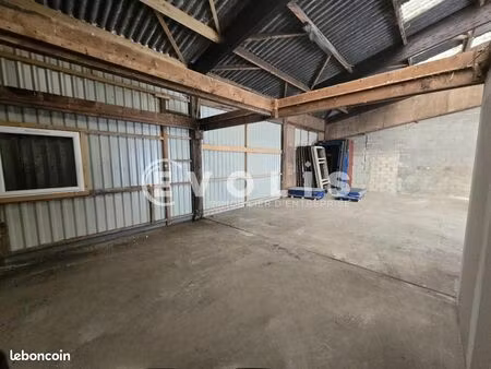 local d'activité 250 m²