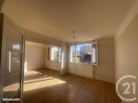 appartement 4 pièces 70 m²