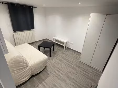 studio meublé villeneuve le roi