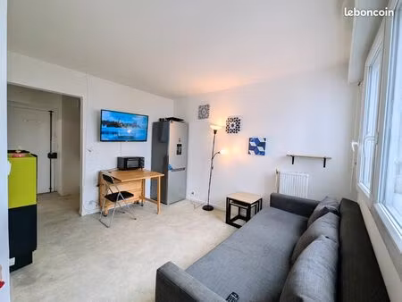 f2 meublé 27m2 -850