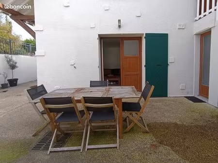 appartement t2 56 m² vendu loué – rendement 5 6 % – centre herblay-sur-seine – terrasse + 