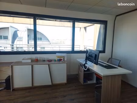 bureaux à louer (69m²)