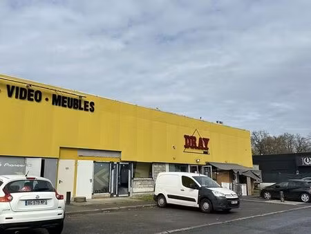 local commercial 200 m² pierrelaye