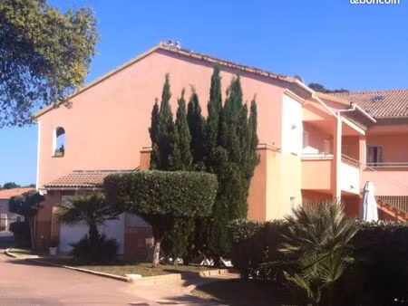 petit residence très près de la mer