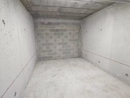 lot garage 15m2 + cave 3m2 afa à vendre