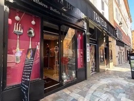 commerce traiteur 180 m²