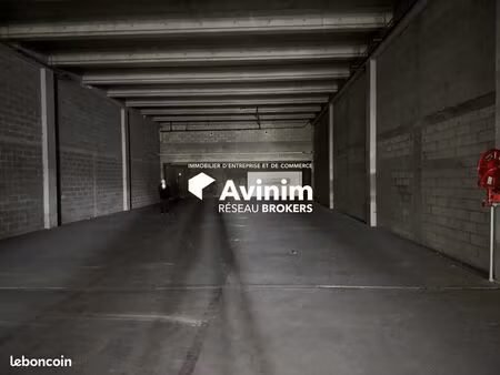 entrepôt 700 m² antony