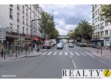 local commercial 60 m²