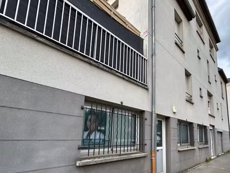 à louer - local commercial / bureaux rdc 74m2+annexe 21m2