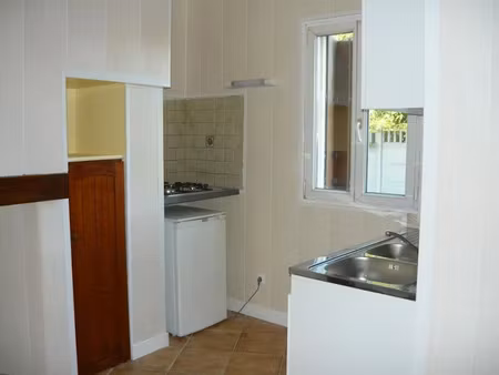 location meublée appartement 1 pièce 20 m² à blangy-sur-bresle (76340)  380 €