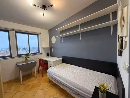 location meublée appartement 1 pièce 12 m² à valenciennes (59300)  390 €