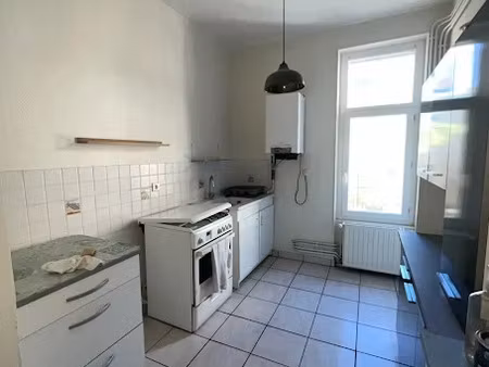location appartement 2 pièces 47 m² à vichy (03200)  440 €