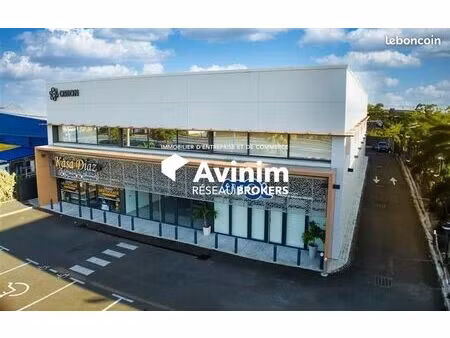 local 238 m² baie-mahault