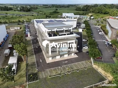 local 150 m² les abymes