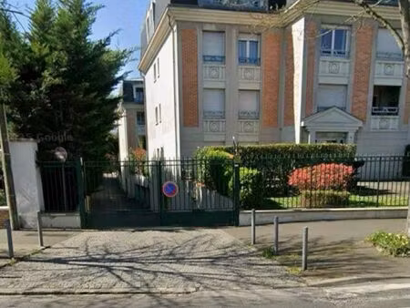 box sécurisé (thiais 94)