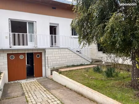 maison avec grand jardin