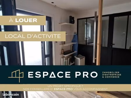 local 1200 m² castine-en-plaine