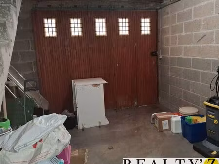 local commercial 104 m²