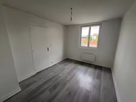 location appartement 2 pièces 49.52 m² à crepy-en-valois (60800)  654 €