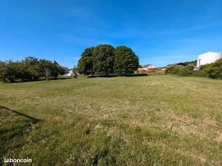 terrain 1 100 m² saint eugene