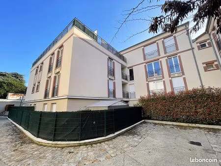 saint-leu-la-forêt / t2 + parking / hyper centre