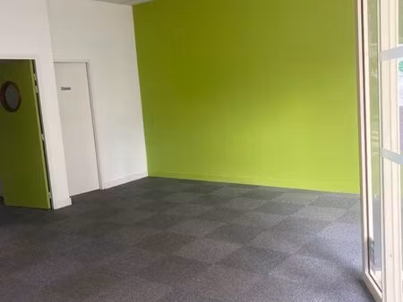 à louer local commercial