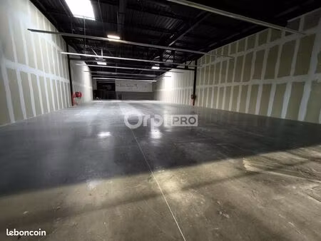 local commercial 656 m²